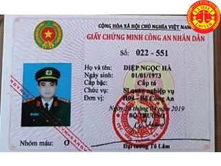 Đại tá giả đến công an huyện thăm công an thật